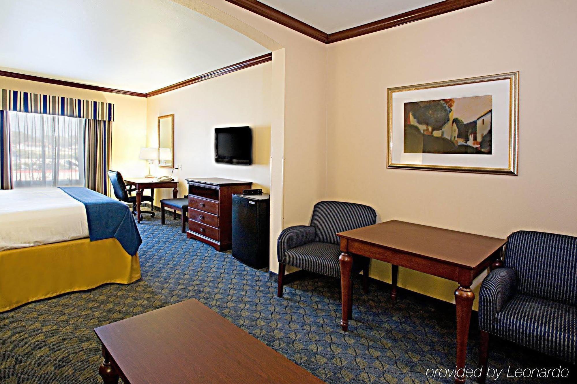 Holiday Inn Express Hotel And Suites Falfurrias Quarto foto